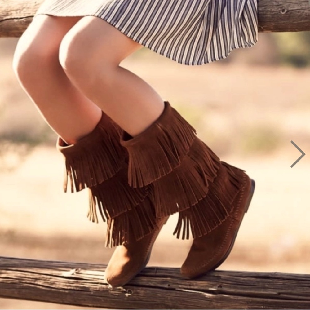 Minnetonka 3 layer fringe boot.